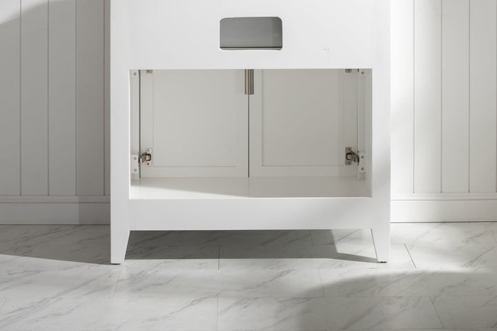 Burbank 36" Single Sink Vanity with Quartz Top - Design Element Bath Kitchen - Bathroom Vanity - Golden Oak with Matte Black Hardware